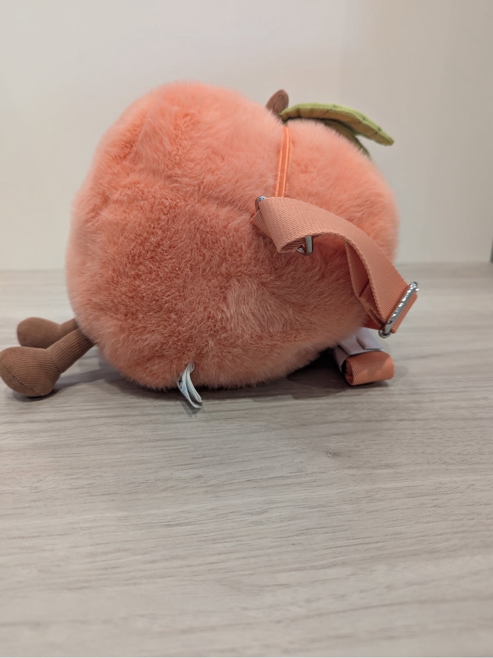 Jellycat Amusables Peach Shoulder Bag - Picture 12 of 12